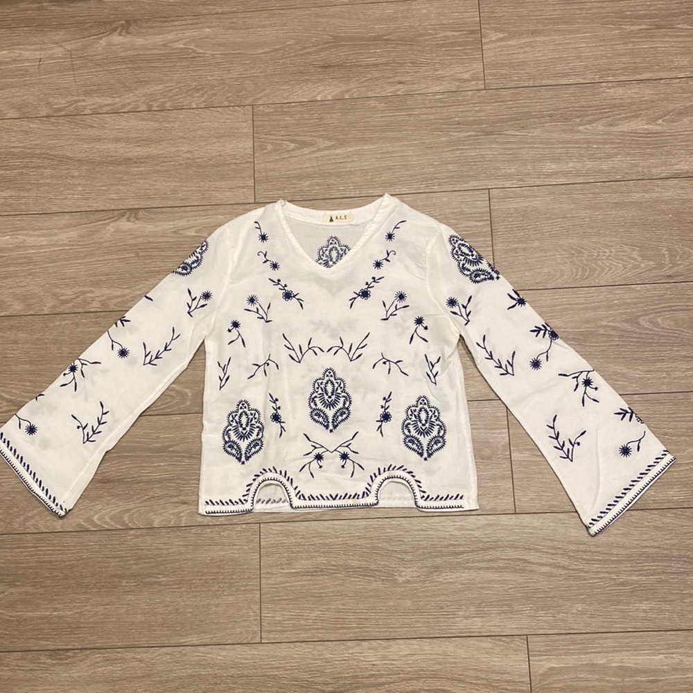 Bohemian style and floral embroidery blouse size S